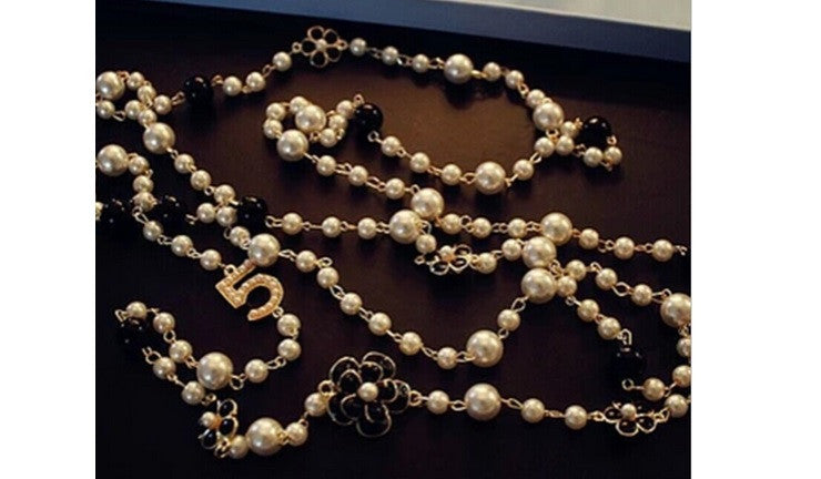 Beady Luxury Black Flower Pearl Necklace – Beady Boutique.com